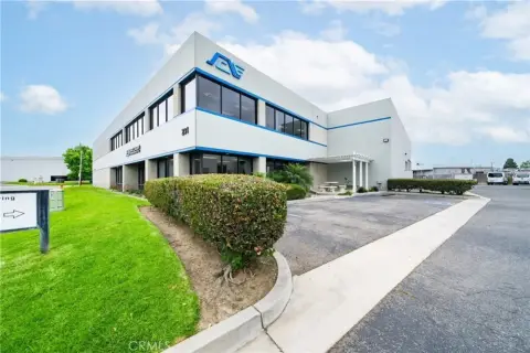 Versatile Commercial Property in Orange