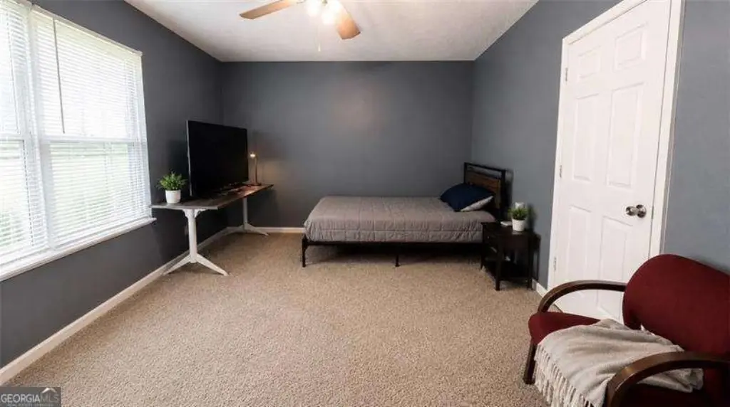 Picture 4