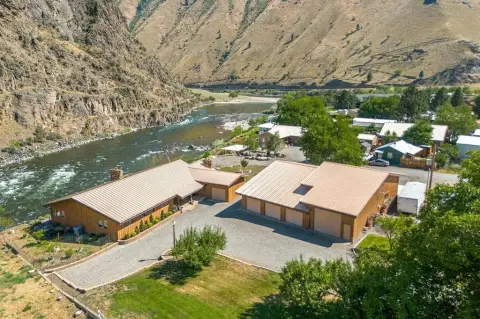 Riverfront Auto Shop Property