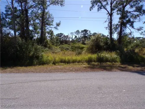 Waterfront Lot in Lehigh Acres