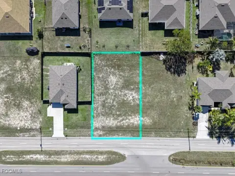 Residential Lot in Cape Coral