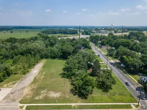 Mauston, WI Prime Location