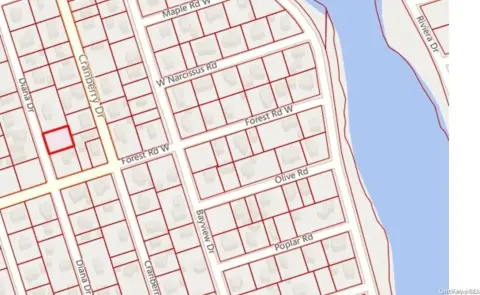 Residential Land Near Narrow Bay