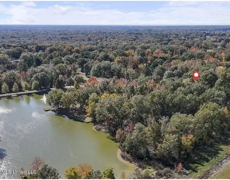 Waterfront Homesite in Hernando, MS