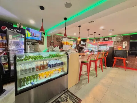 Miami Cafeteria/Bar Business Opportunity