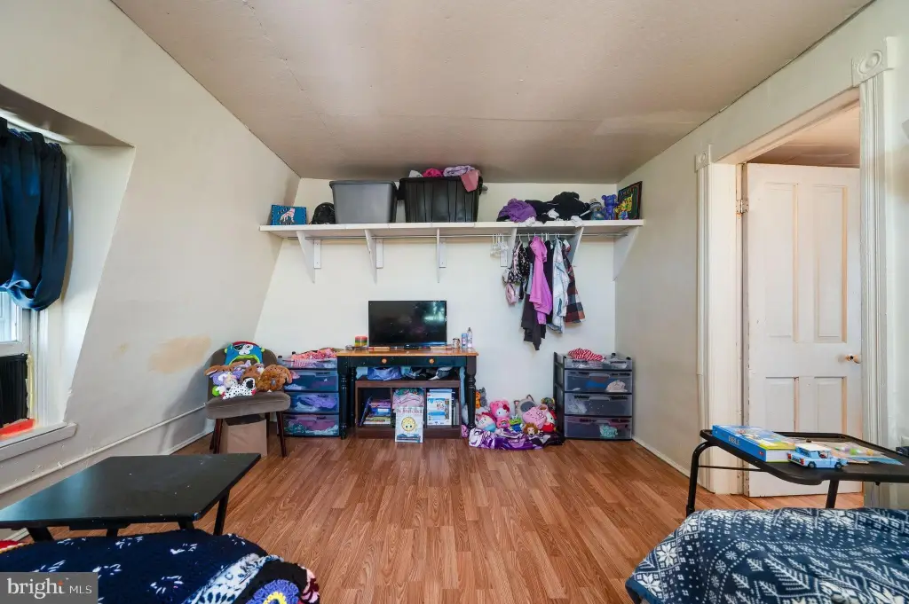 Picture 37
