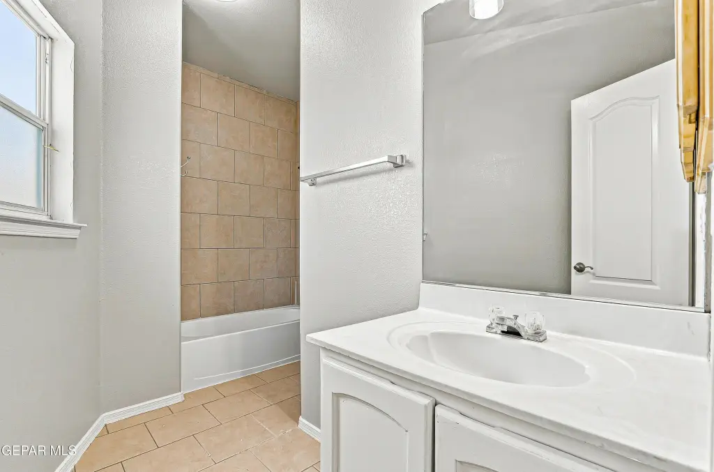 Picture 11