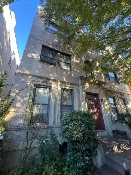 6-Unit Brick Apartment Building