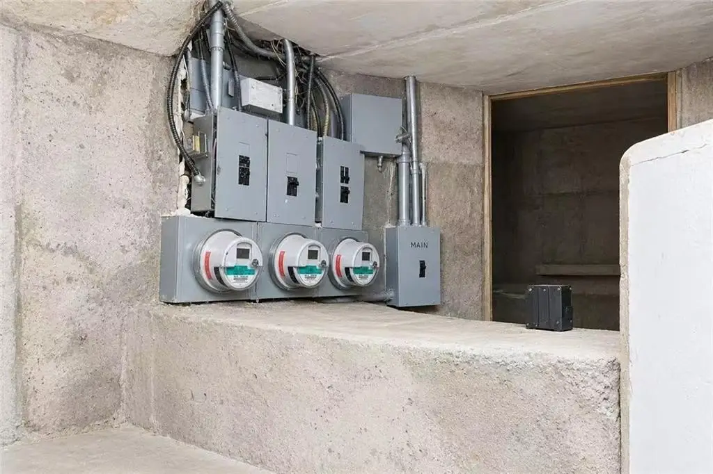 Picture 4