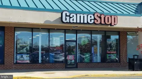 Grocery-Anchored Retail Space