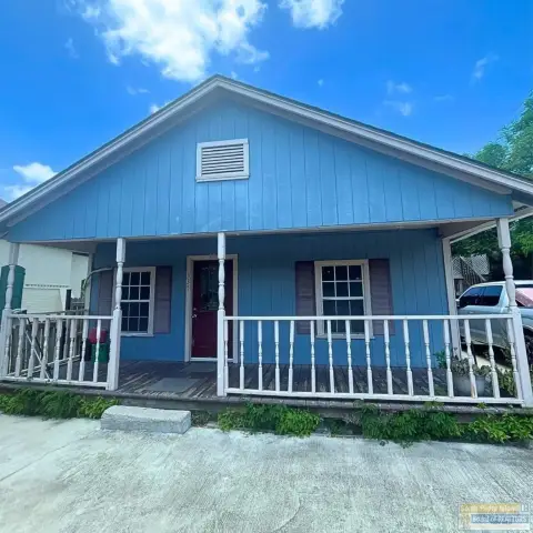 Brownsville Fourplex with Income Potential