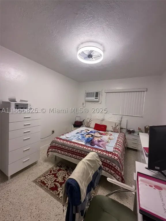 Picture 11