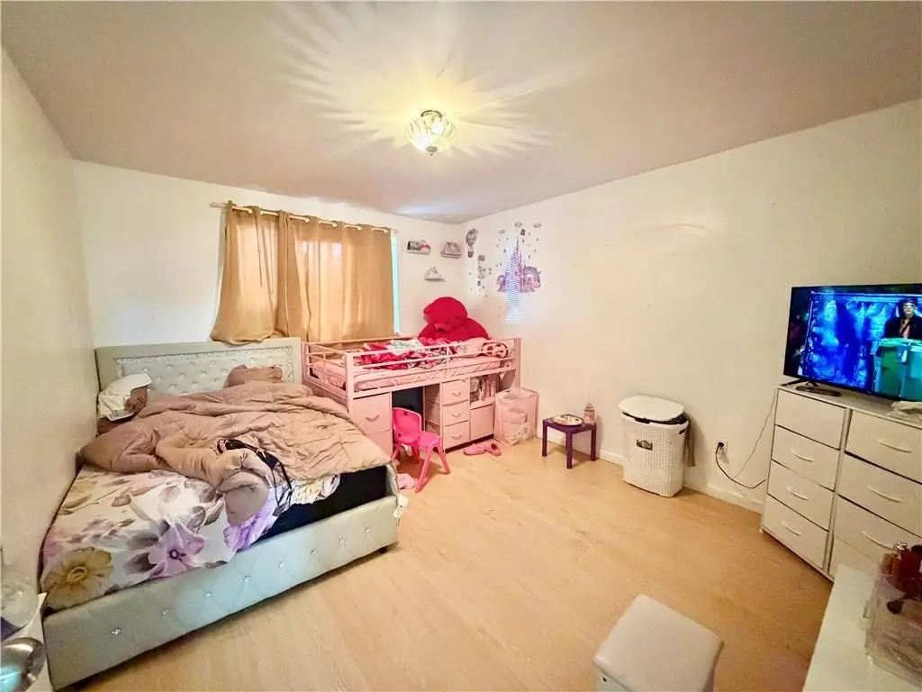 Picture 10