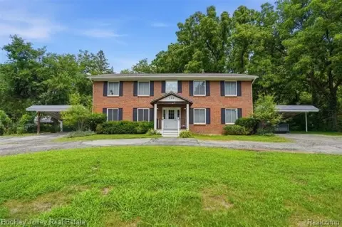 Brick Quadplex with Laundry