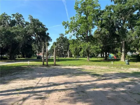 Residential Lot in Darien, GA