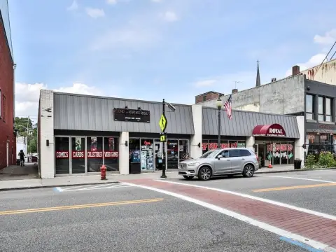 Retail Building in Port Jervis