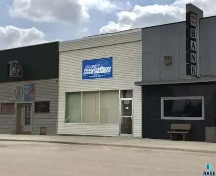 Retail/Office Space on Main Ave