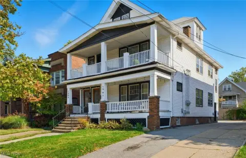 Lakewood Triplex: Turnkey Investment Opportunity