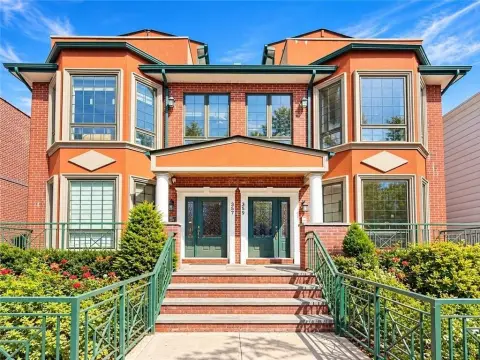 Duplex with Fenced Rear Yard