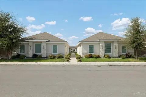 Fourplex with Garage Parking
