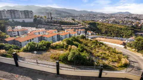 Large Lot in Bosque Real