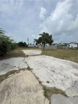 Residential Lot in Flour Bluff