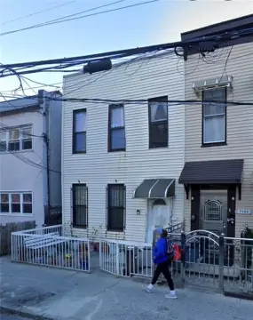 Three-Unit Residential Triplex
