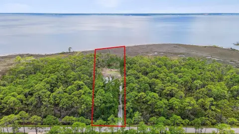 Serene Bayfront Lot in Milton