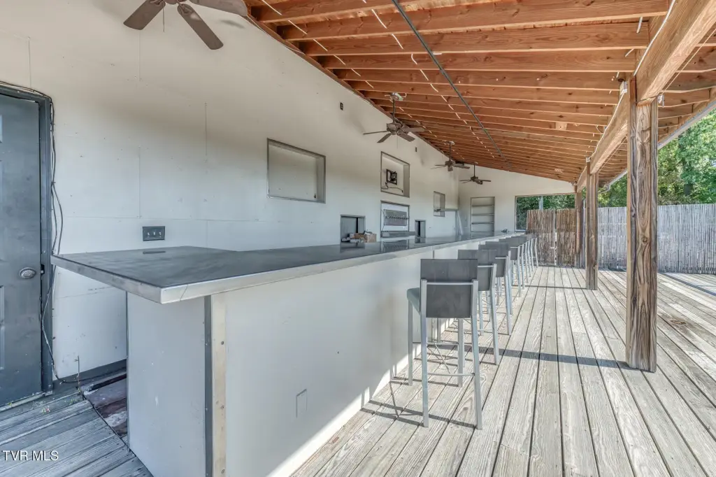 Picture 105