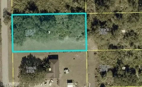 Oversized Land Lot For Sale