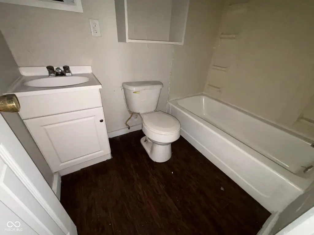 Picture 10