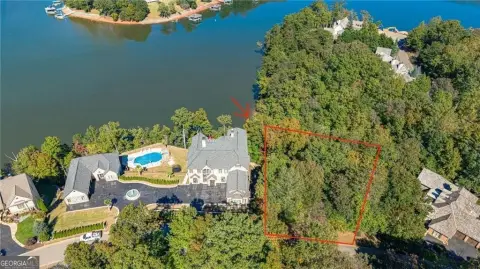 Lake Lanier Lot in Chestatee