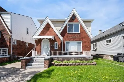 Renovated Two-Unit Duplex