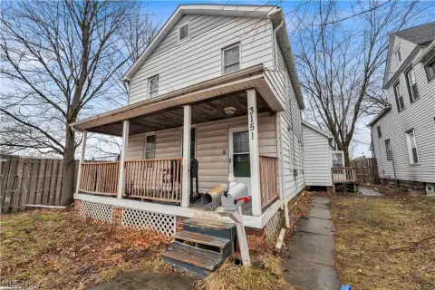 Cash-Flowing Duplex in Cleveland, OH