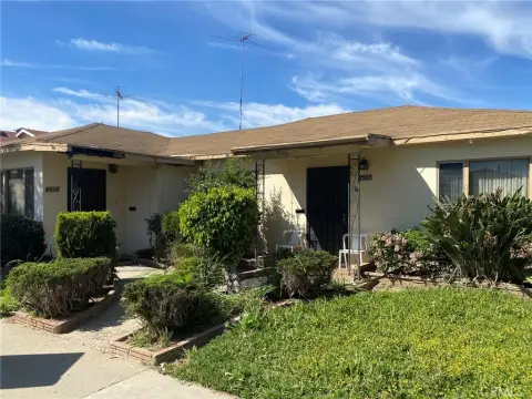 Duplex with Detached Garage