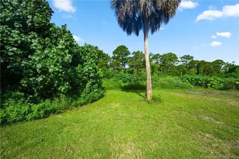 Residential Lot in Stuart, FL
