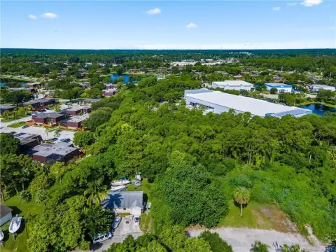 Residential Lot in Stuart, FL