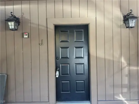 Ground-Floor Office Unit