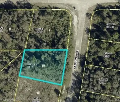 Oversized Land Lot For Sale