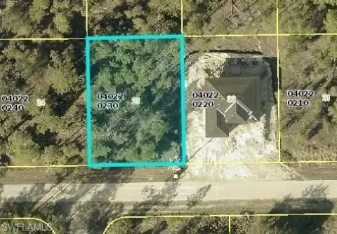 Oversized Land Lot For Sale
