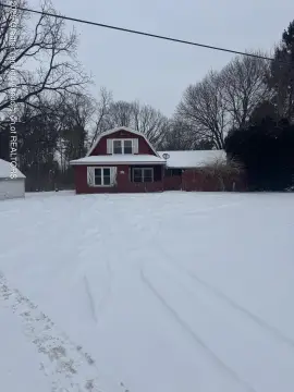 Commercial Property in Charlotte, MI