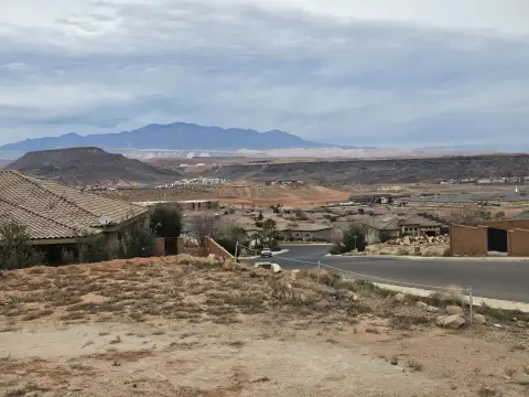 Land in St George, UT