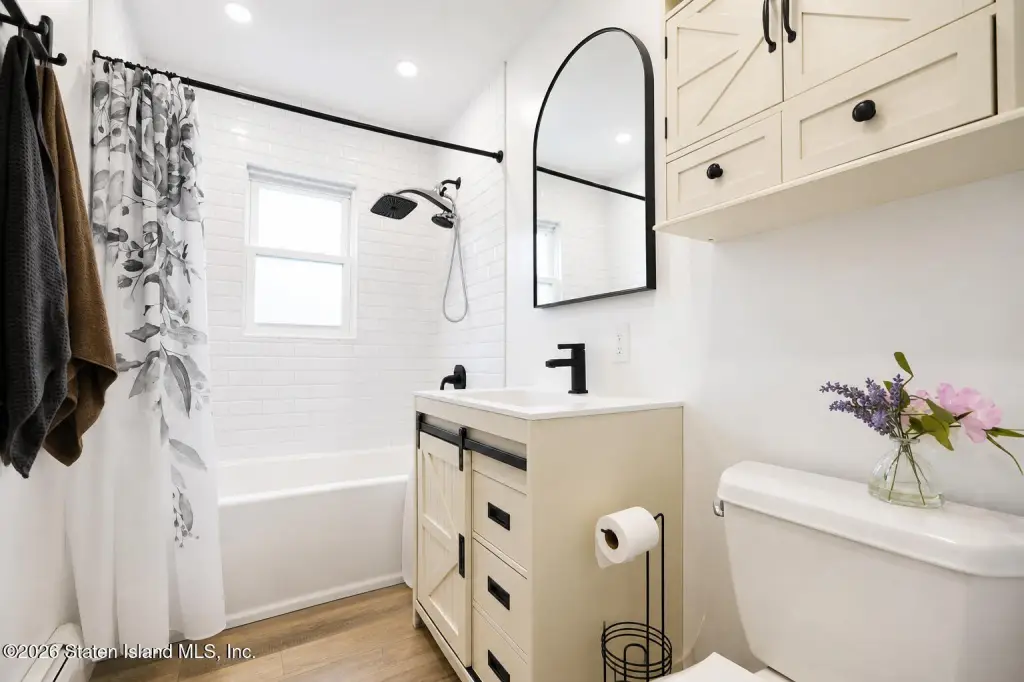 Picture 19