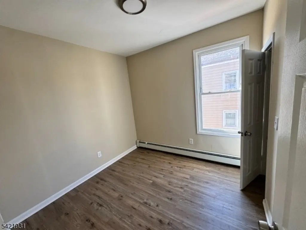 Picture 7