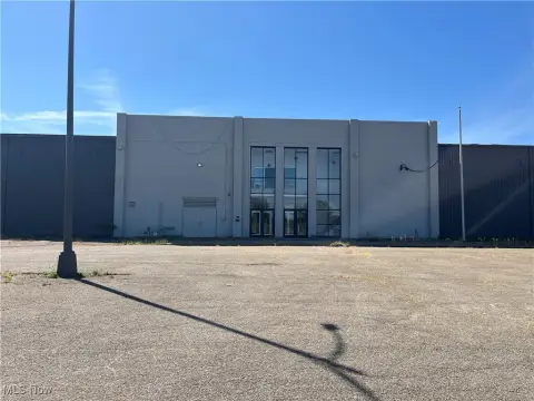 Former Recreation Center For Lease