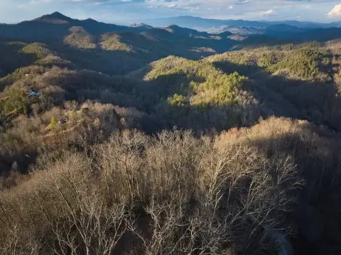 Land with Panoramic Mountain Views