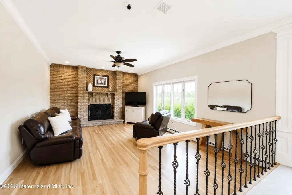 Picture 12