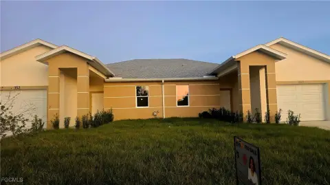New Duplex in Lehigh Acres