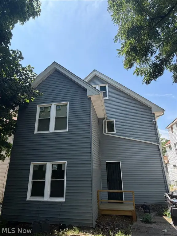 Picture 3