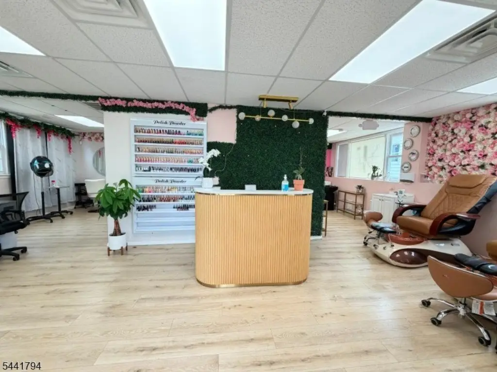 Picture 4